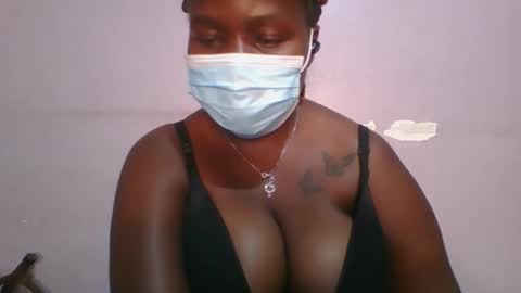 honey_beb online show from September 16, 7:48 pm