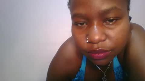 honey_beb online show from October 9, 9:35 pm