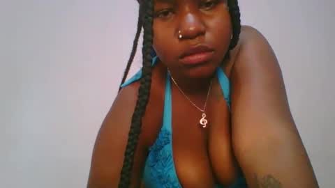 honey_beb online show from November 7, 6:46 am