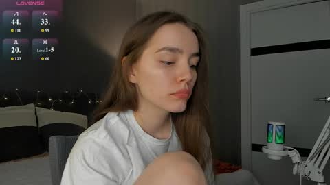 Snapshot of honey_chantal chatting on April 26, 7:11 pm Chantal online show from April 26, 7:11 pm