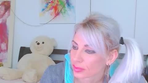 honey_lara online show from March 10, 2:16 am