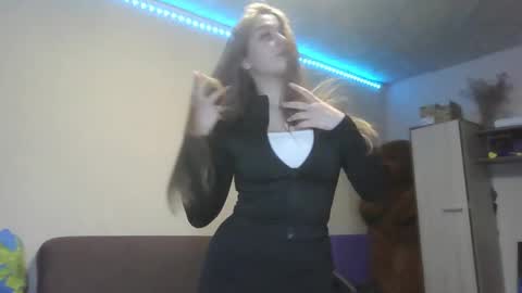 honey_lolaaa online show from October 22, 2:17 pm