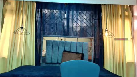 Snapshot of honey_love__ chatting on October 6, 1:52 pm Honey Love online show from October 6, 1:52 pm