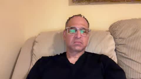 honey_man14 online show from March 26, 8:09 am