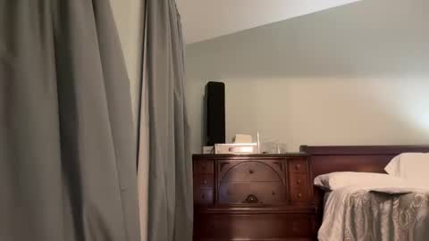 Snapshot of honey_man14 chatting on April 29, 4:33 pm honey_man14 online show from April 29, 4:33 pm