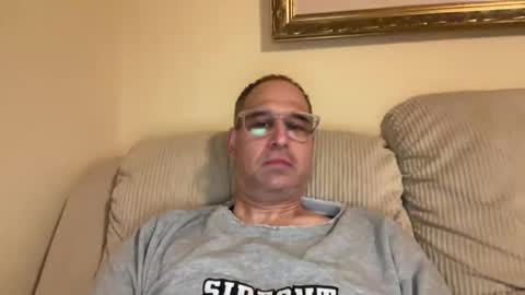 Snapshot of honey_man14 chatting on May 14, 2:07 am honey_man14 online show from May 14, 2:07 am