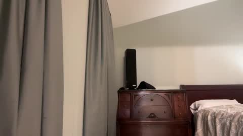 Snapshot of honey_man14 chatting on May 23, 12:42 pm honey_man14 online show from May 23, 12:42 pm