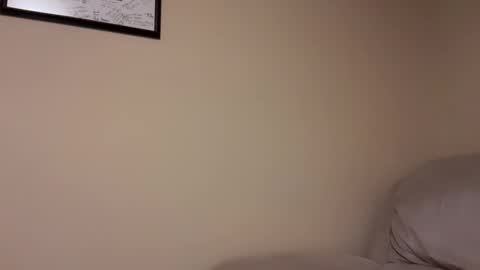 Snapshot of honey_man14 chatting on June 8, 3:18 am honey_man14 online show from June 8, 3:18 am