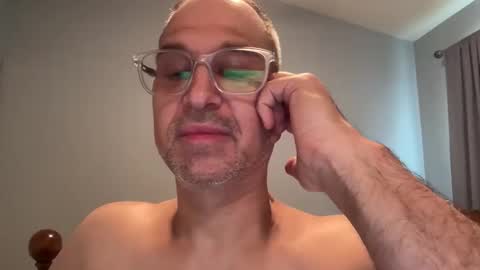 Snapshot of honey_man14 chatting on June 10, 3:33 pm honey_man14 online show from June 10, 3:33 pm
