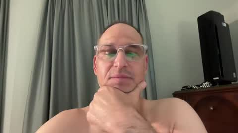 honey_man14 online show from July 17, 4:01 pm