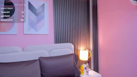 honey_sofii_ online show from October 22, 11:21 am