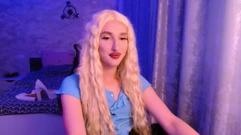 honey_sunset online show from September 26, 6:12 pm