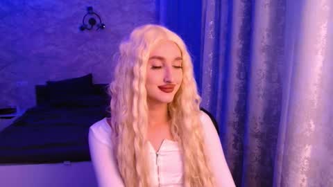 honey_sunset online show from October 2, 5:53 pm