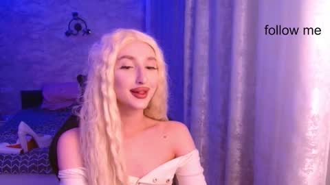 honey_sunset online show from October 23, 4:39 pm