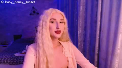 honey_sunset online show from February 23, 7:44 pm