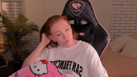 honeyautumn online show from December 8, 2:49 am