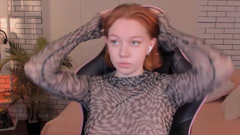 honeyautumn online show from December 15, 12:07 am