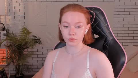 honeyautumn online show from December 15, 11:53 pm