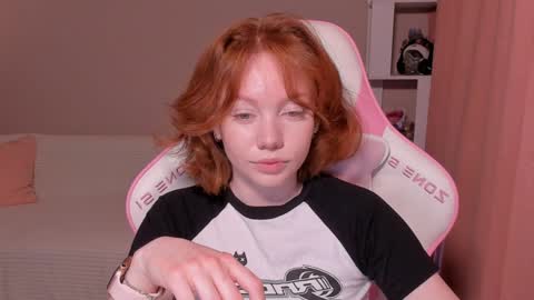 honeyautumn online show from February 6, 12:22 am