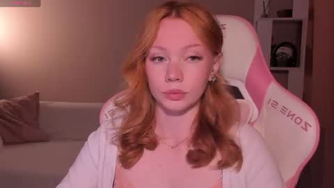 Snapshot of honeyautumn chatting on July 20, 7:27 pm honeyautumn online show from July 20, 7:27 pm