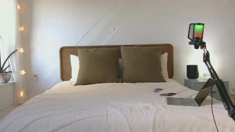 honeybbxx online show from March 8, 7:42 pm