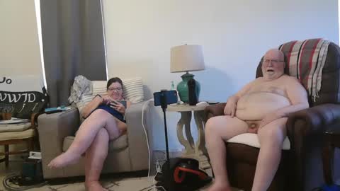 Snapshot of honeybuns344636 chatting on January 25, 3:30 pm Honey online show from January 25, 3:30 pm