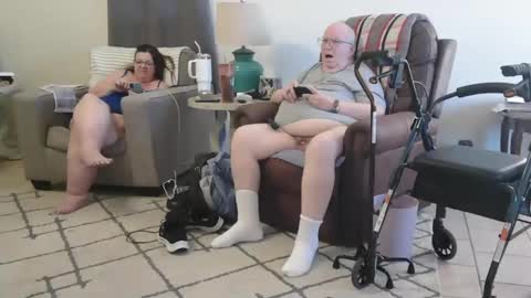 Snapshot of honeybuns344636 chatting on February 28, 8:07 pm Honey online show from February 28, 8:07 pm