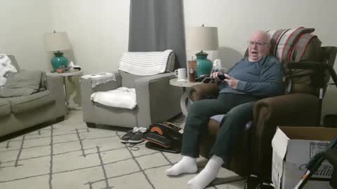 Snapshot of honeybuns344636 chatting on March 9, 2:10 pm Honey online show from March 9, 2:10 pm