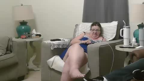 Snapshot of honeybuns344636 chatting on March 9, 9:14 pm Honey online show from March 9, 9:14 pm