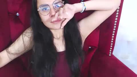 Emily online show from November 14, 1:54 pm