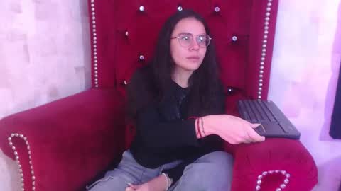 Emily online show from November 19, 2:17 pm