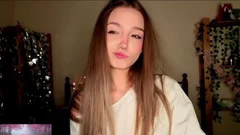 Snapshot of honeycomfya chatting on May 23, 1:37 pm Masha online show from May 23, 1:37 pm
