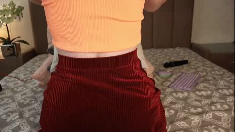 Caroline online show from February 27, 10:15 am