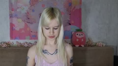 Lisa online show from March 25, 4:51 am