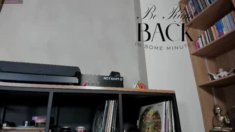 Sofia independent model online show from October 14, 10:49 am