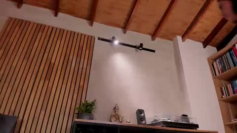 Sofia independent model online show from March 8, 11:58 am