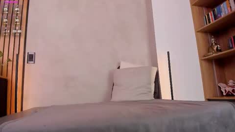 Snapshot of honeyhot69__ chatting on April 25, 11:13 am Sofia independent model online show from April 25, 11:13 am