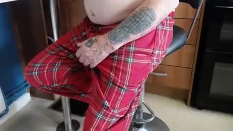 honeymaster290 online show from April 16, 11:44 am