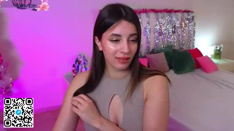 honeymilaa online show from January 14, 2:17 am