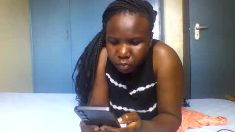 Honeymuny online show from December 18, 9:04 am