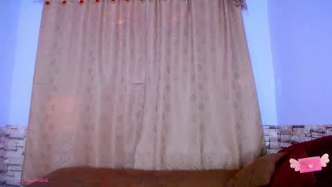 Victoria online show from November 26, 11:44 am