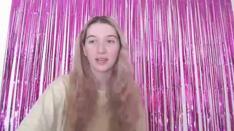 honeyveil online show from February 20, 11:11 am