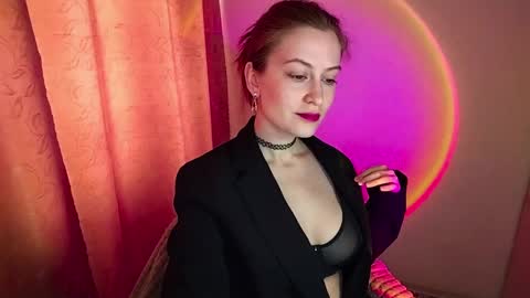 honeyy_bun online show from May 12, 7:27 am