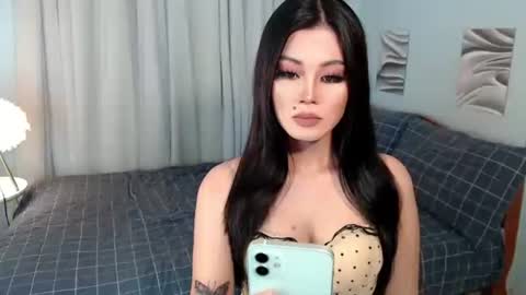 olivia online show from June 3, 1:25 pm