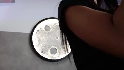 honnyy_23 online show from October 31, 7:59 pm