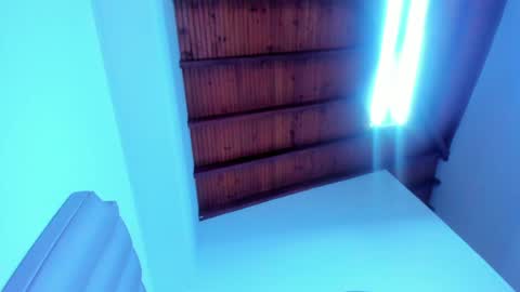 Snapshot of honnyy_23 chatting on May 16, 7:56 pm honnyy_23 online show from May 16, 7:56 pm