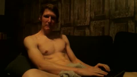 Snapshot of hoodenrob chatting on October 25, 9:28 am hoodenrob online show from October 25, 9:28 am