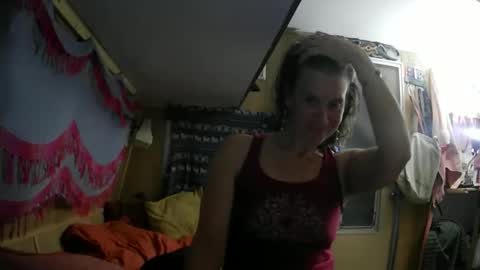 hoodoou online show from February 16, 3:13 am