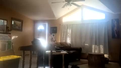 Snapshot of hoodoou chatting on July 9, 12:48 am hoodoou online show from July 9, 12:48 am