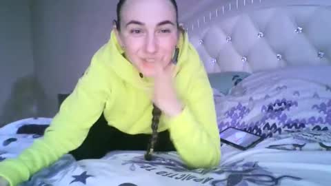 Snapshot of hootloove69 chatting on April 21, 5:17 pm hootloove69 online show from April 21, 5:17 pm